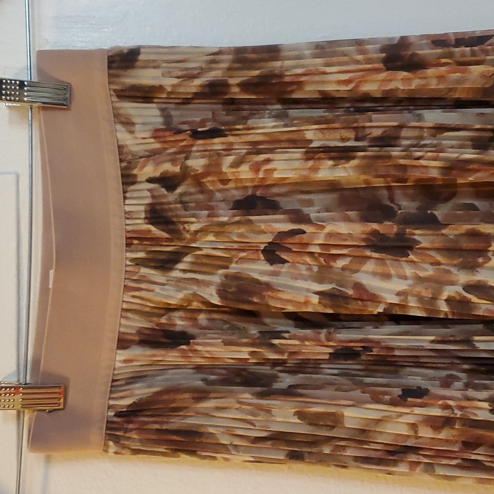 Aritiza Twirl skirt - Picture 3 of 6